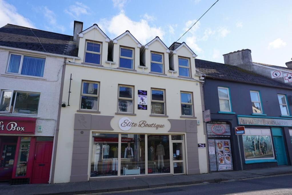Charlies Lane Apartment Donegal Town Bagian luar foto
